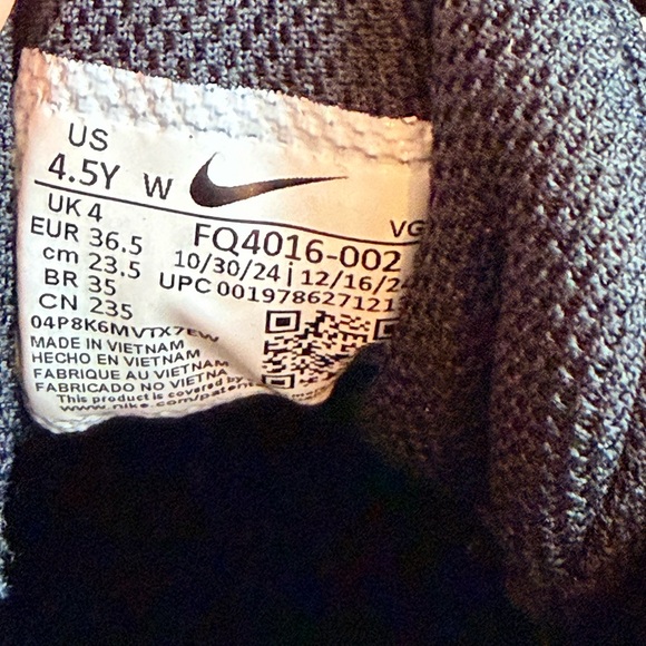 Nike Boys’ Alpha Menace 4 Shark BG Football Cleats – Youth Size 4.5 - Picture 12 of 12